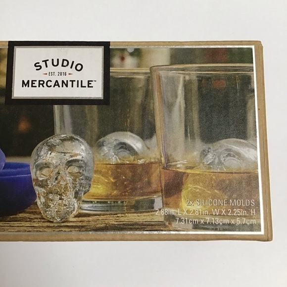 Skull Ice Cube Molds 2" XL Slow Melt Bar Drinks Silicone Studio Mercantile NEW - Picture 2 of 11